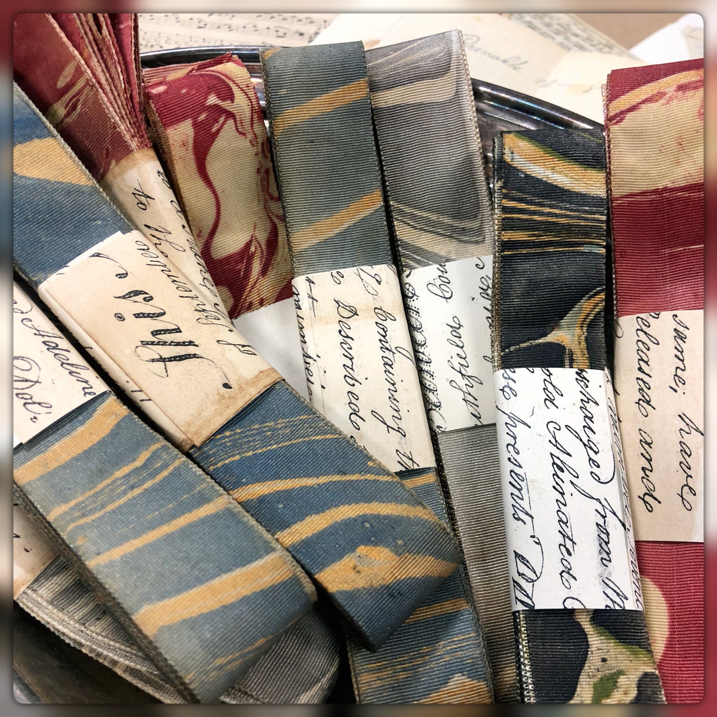 Marbled Ribbons