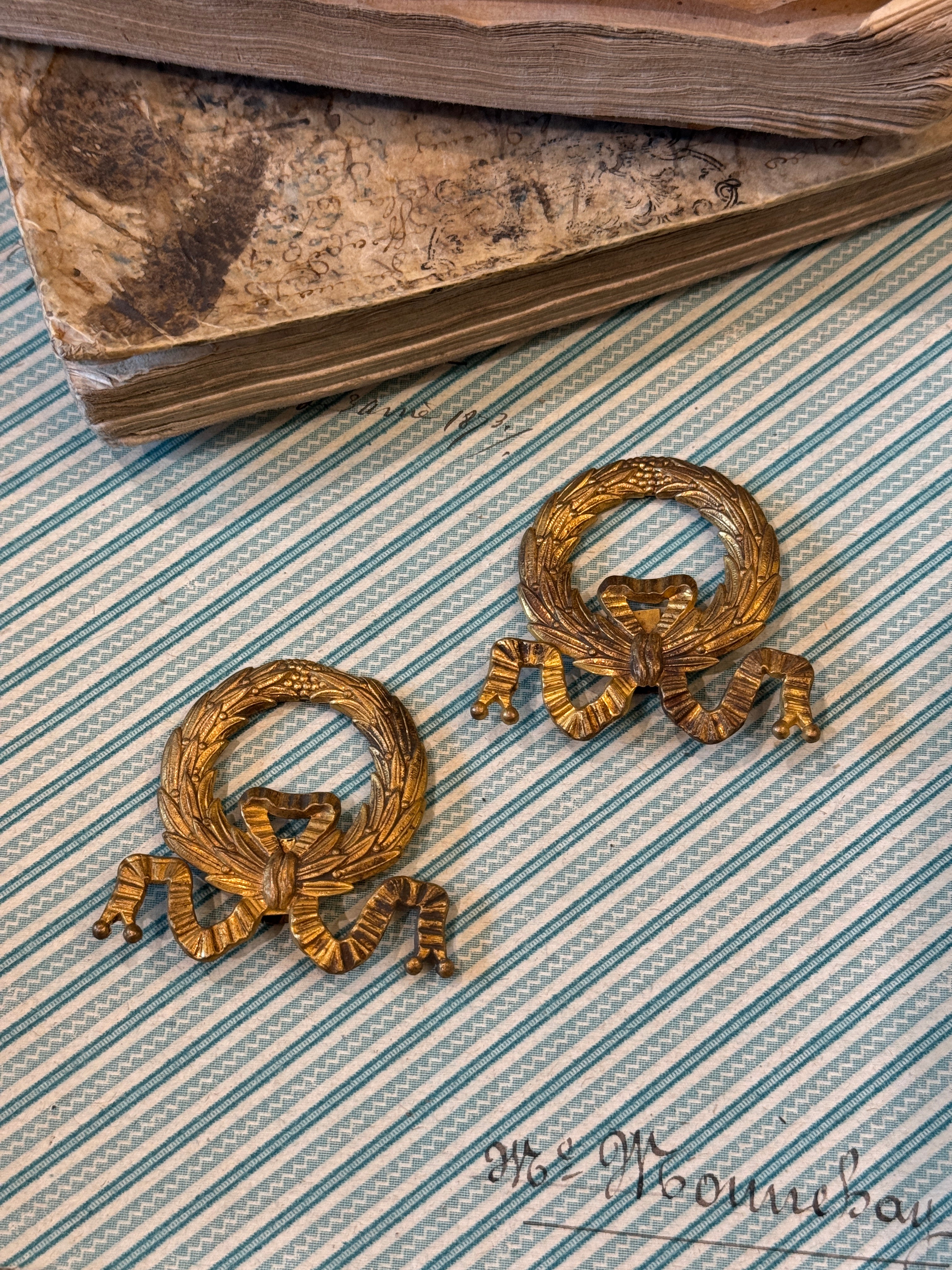 Antique French Picture Hook Covers - Cache Clous Wreath & Bow