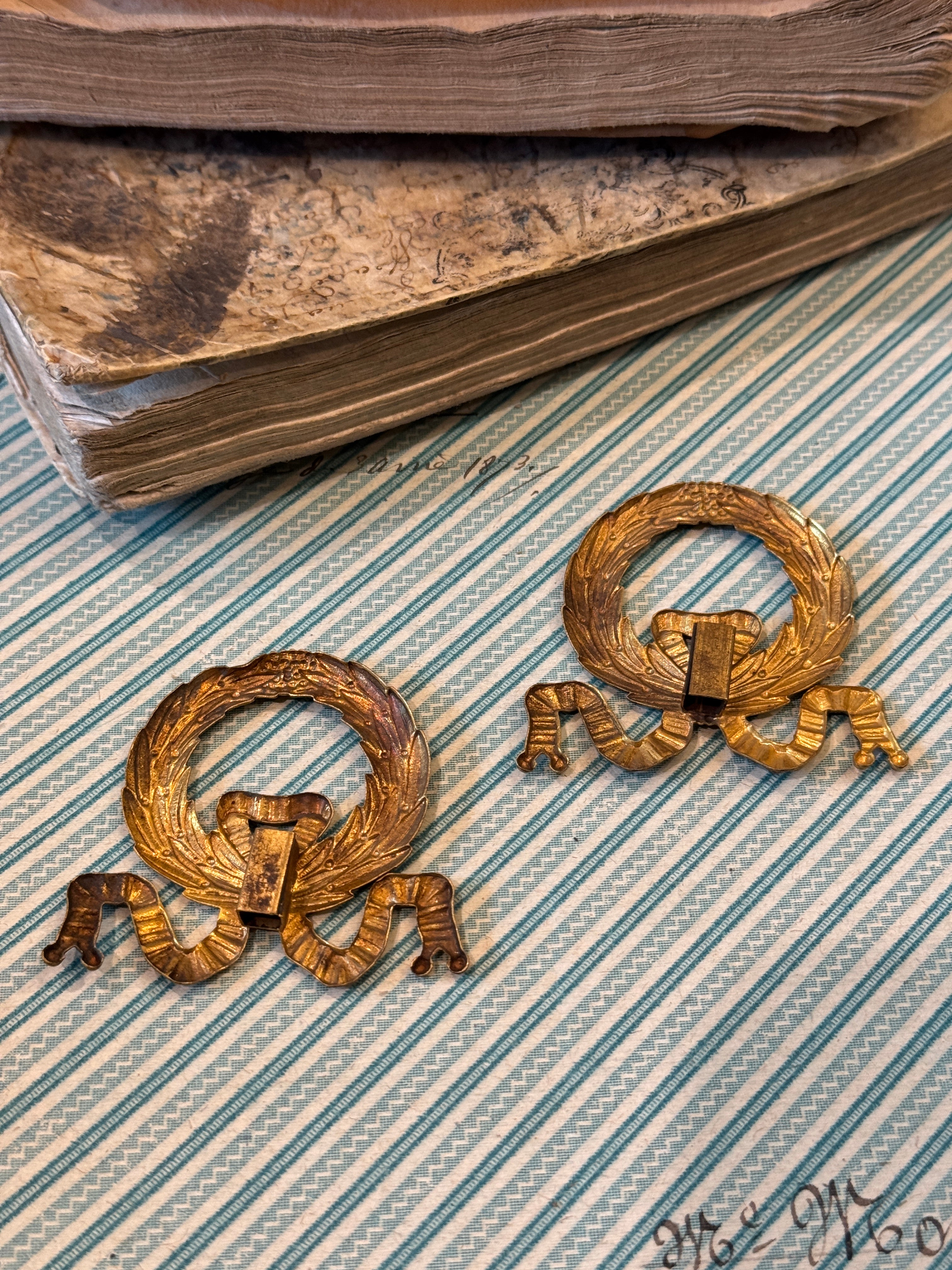 Antique French Picture Hook Covers - Cache Clous Wreath & Bow