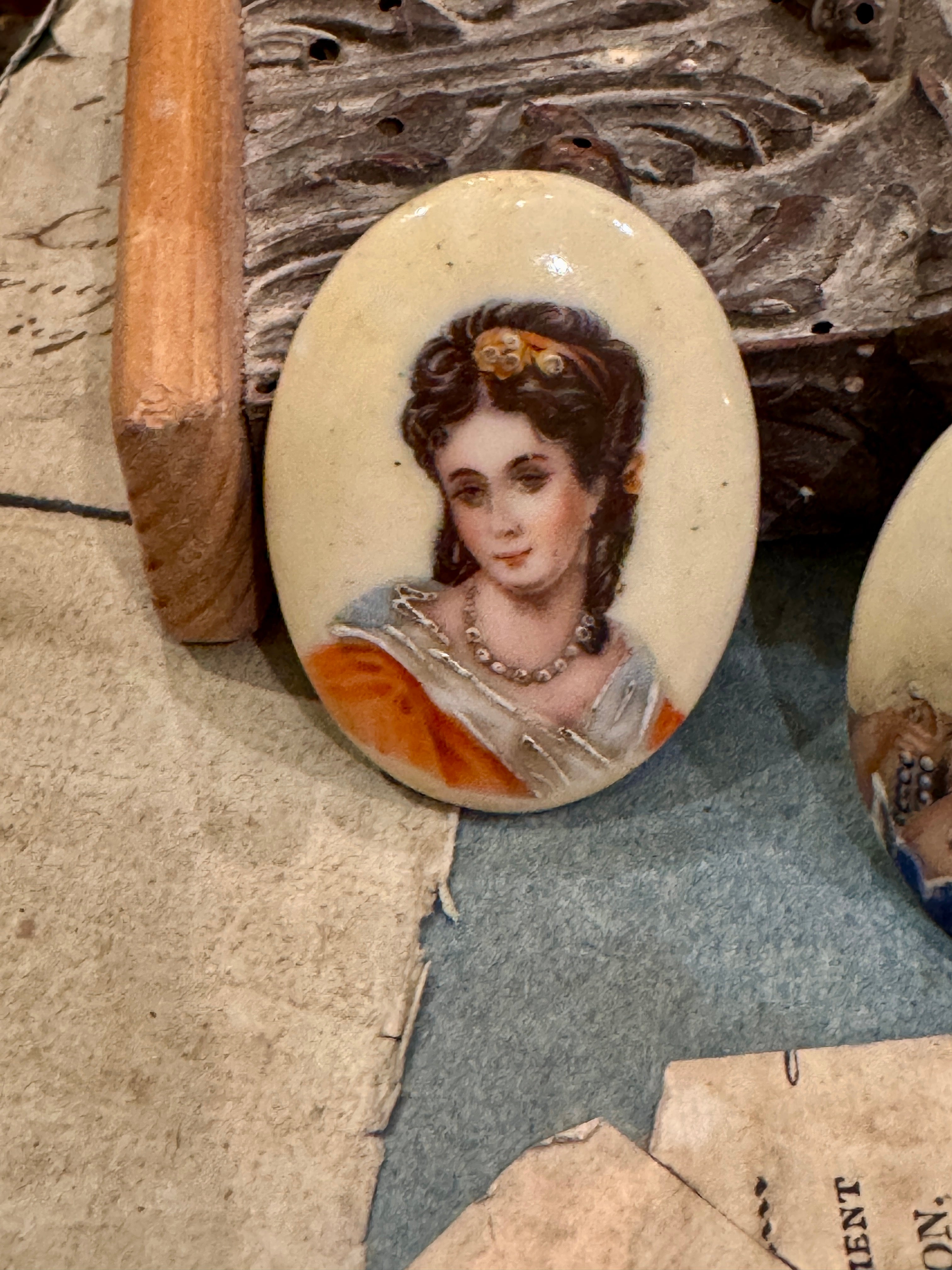 Antique Hand Painted Carbochon Limoges Medallions