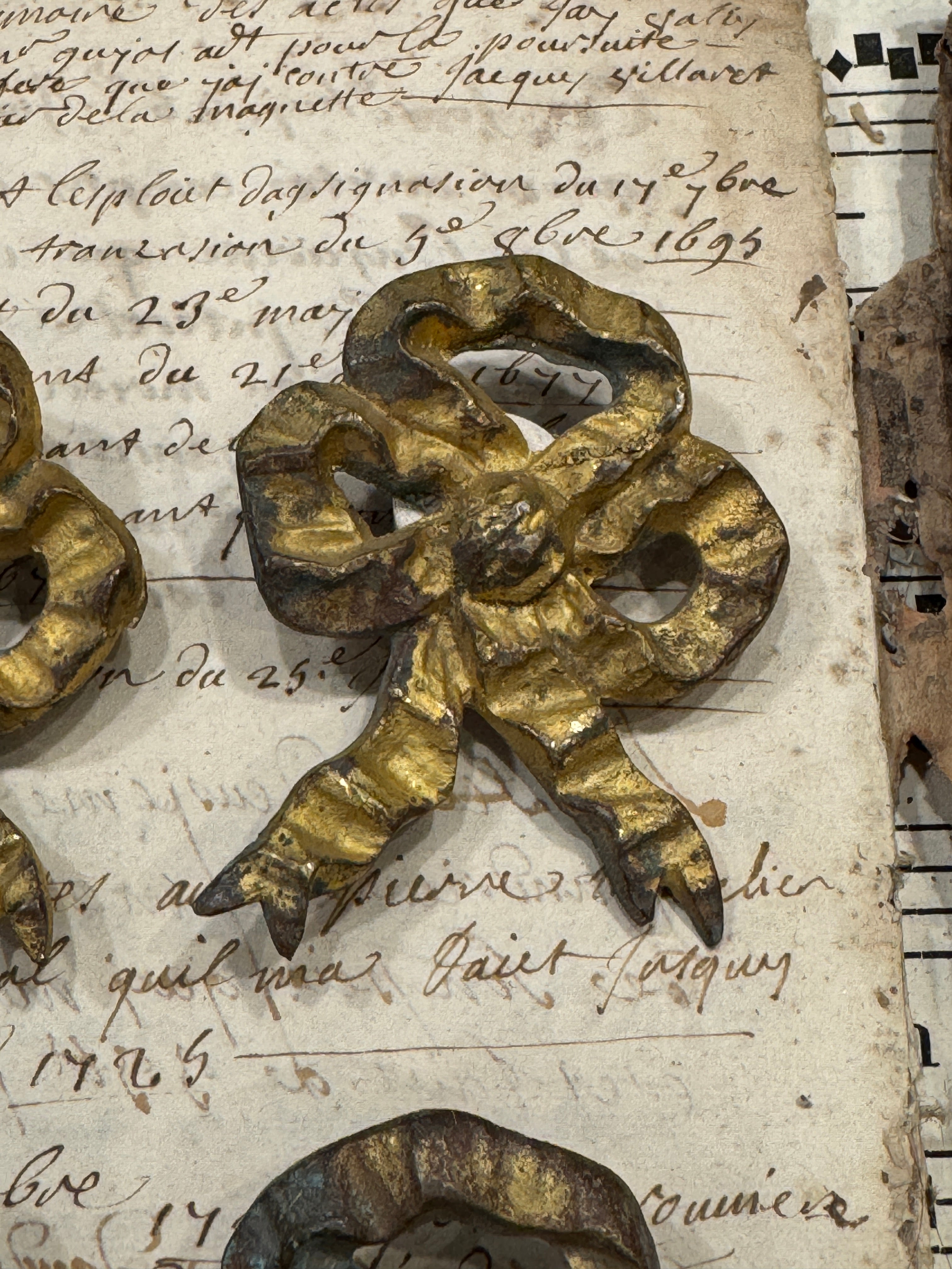 Antique French Picture Hook Covers - Cache Clous Bows - H5