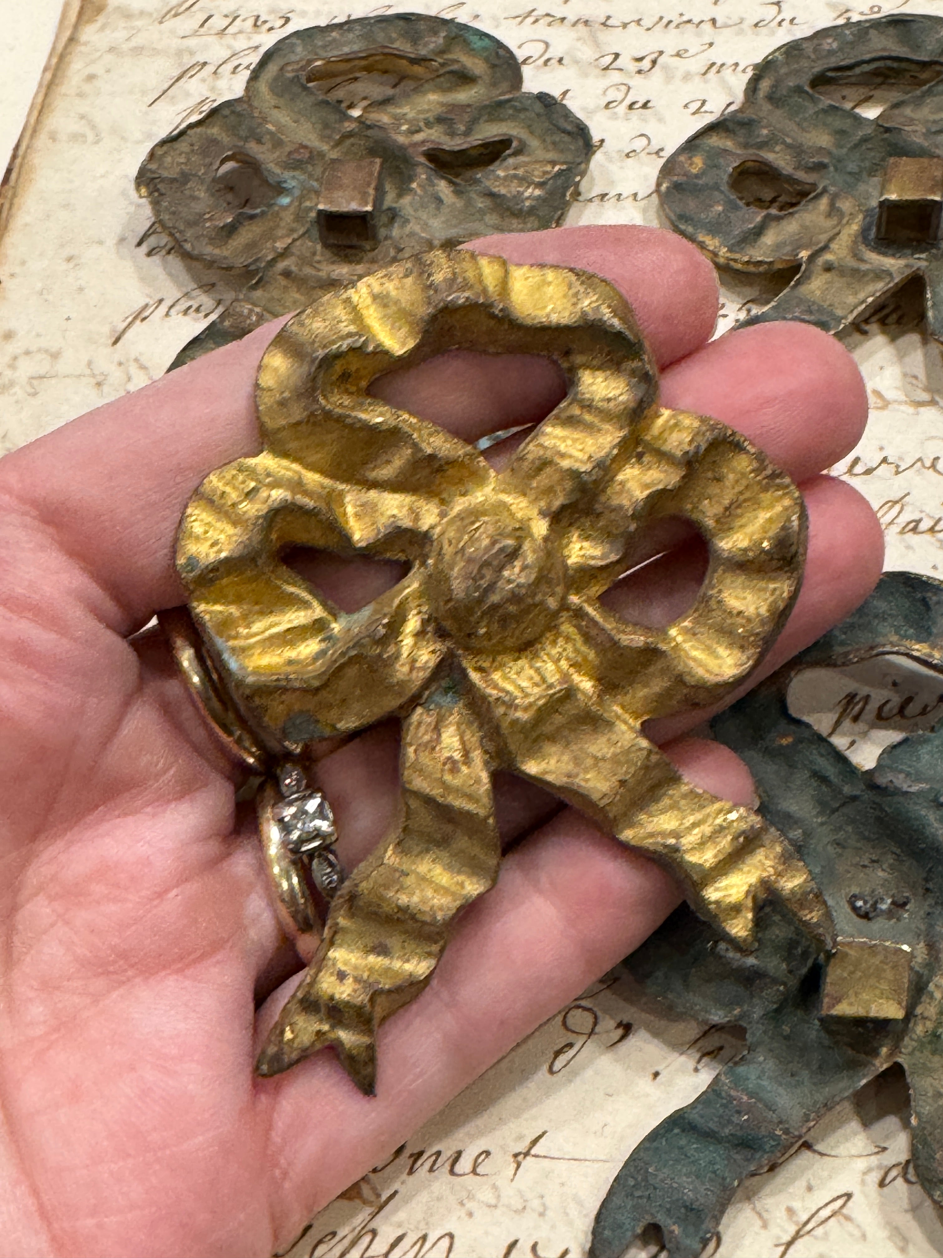 Antique French Picture Hook Covers - Cache Clous Bows - H5