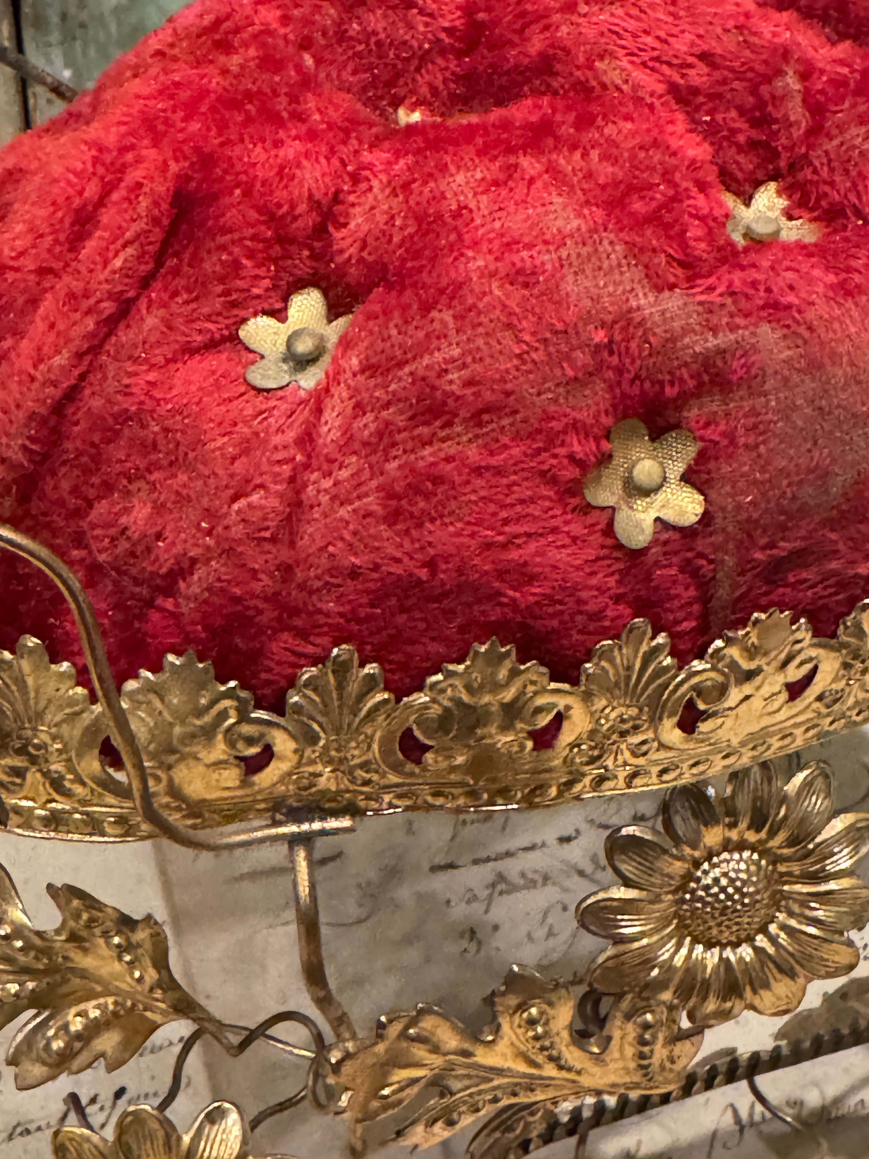 Antique French 1800s Globe De Mariee' Wedding Stand With Red Cushion