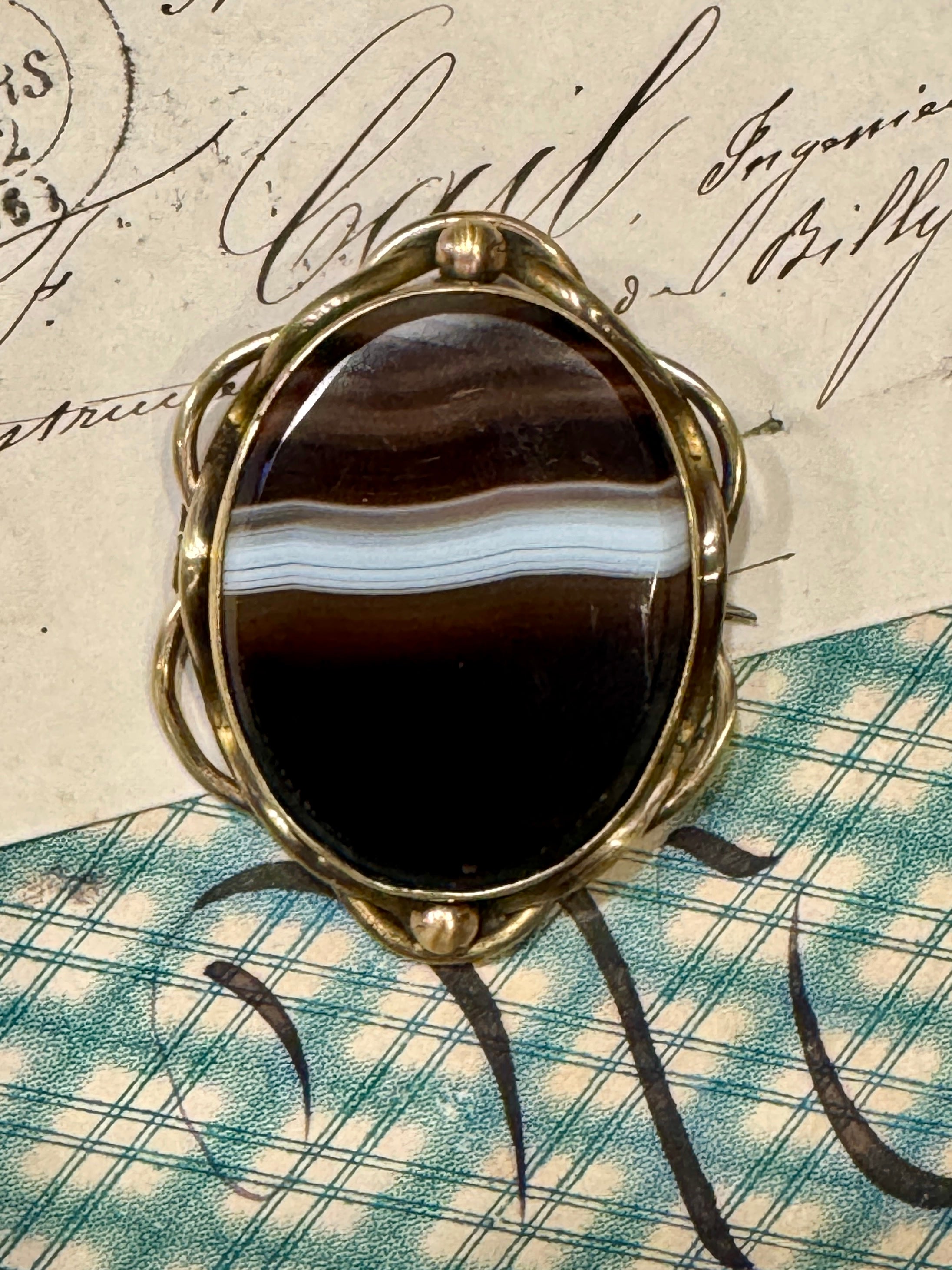 Antique Victorian Rolled Gold Banded Agate Brooch