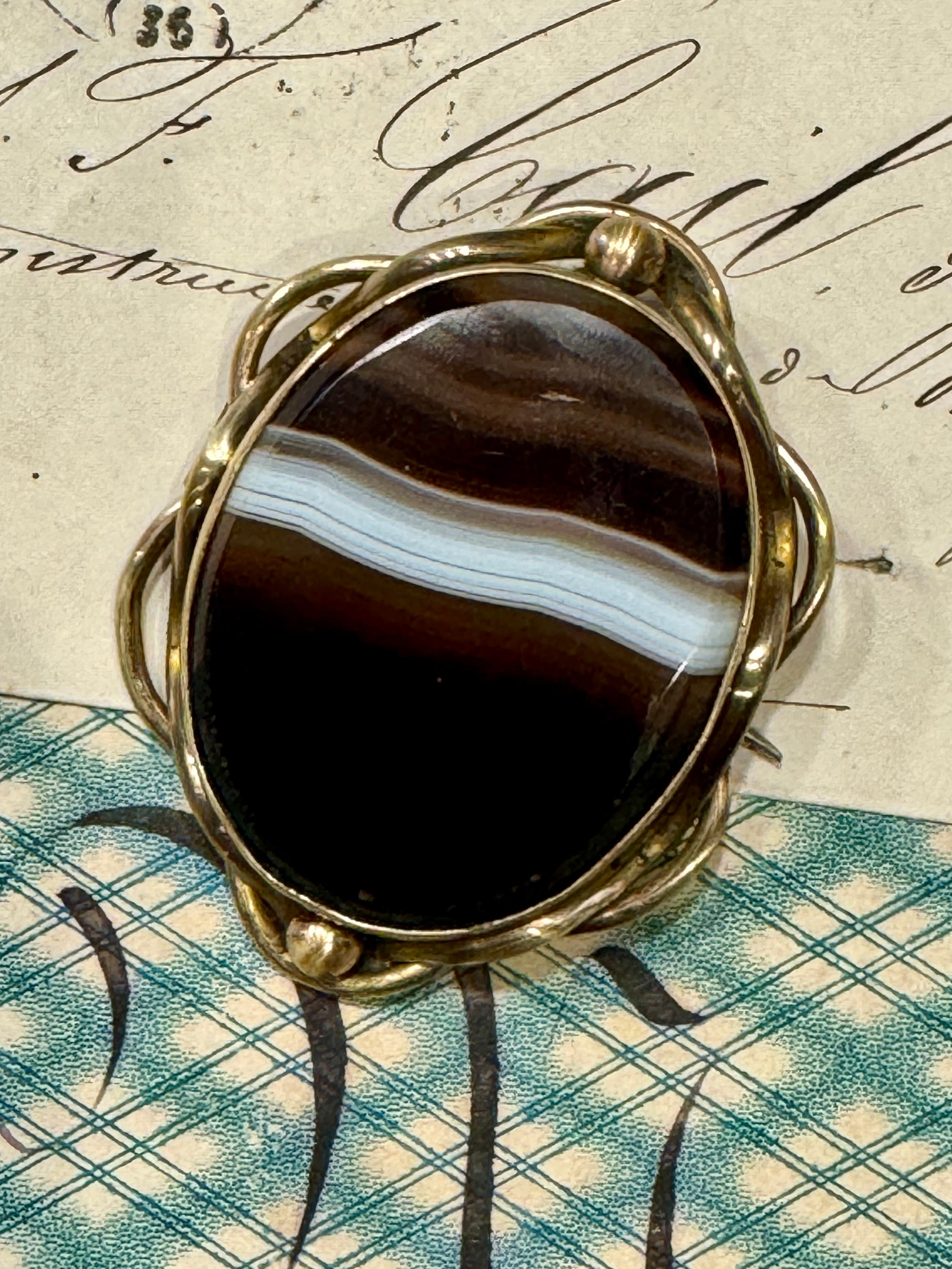 Antique Victorian Rolled Gold Banded Agate Brooch