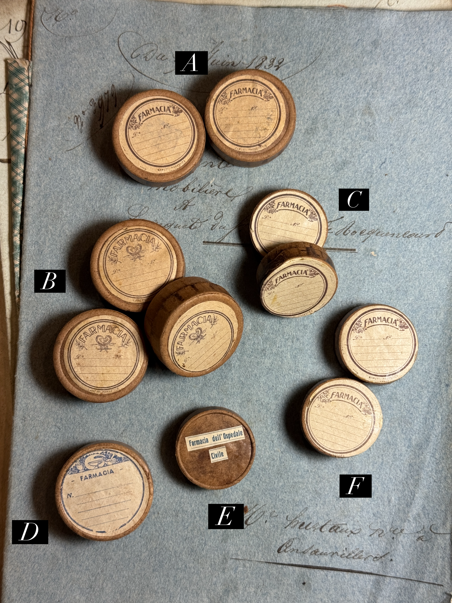 Antique (early 1900s) Italian Pharmacy or Apothecary Pill or Medicine Box