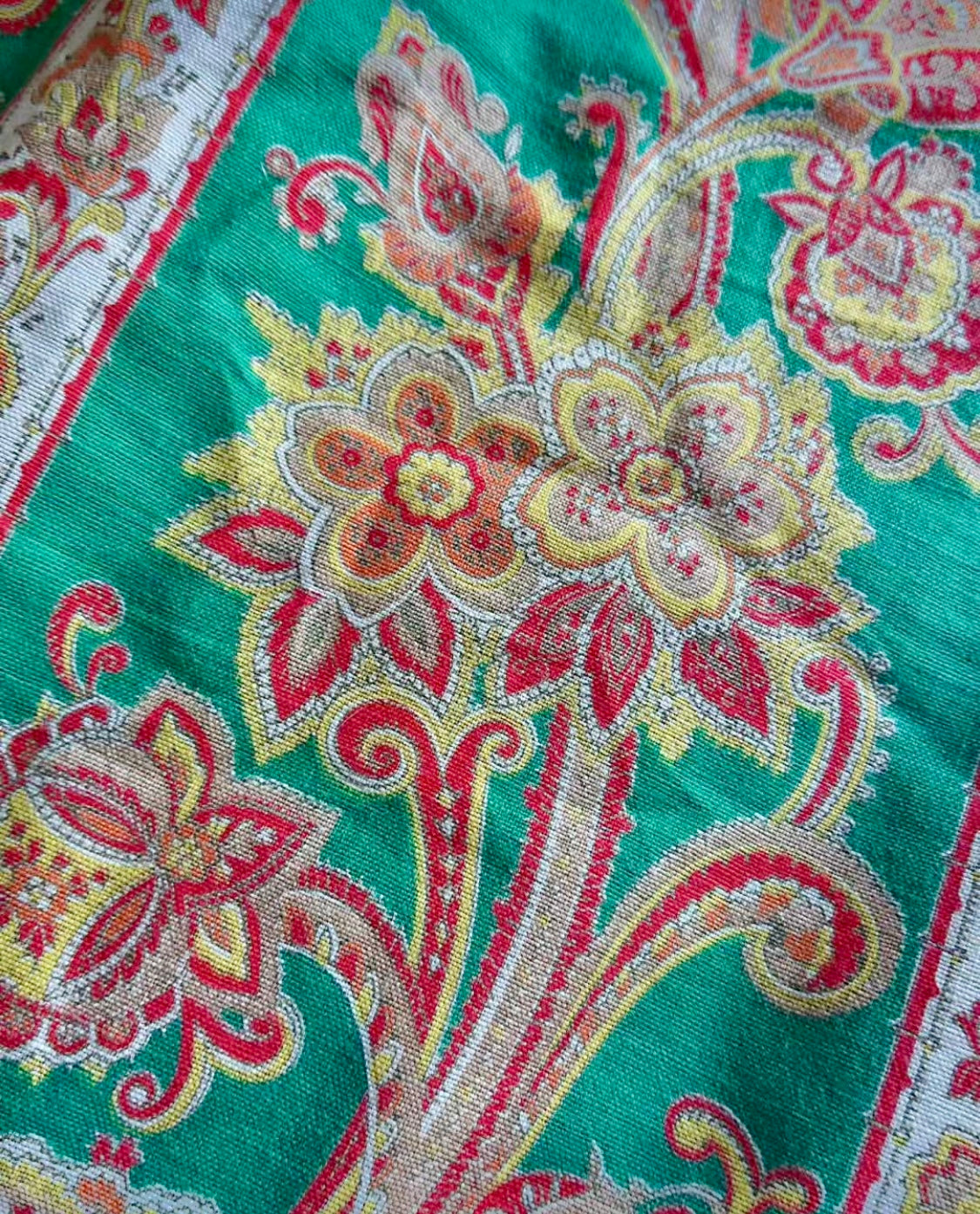 Beautiful Antique French Printed Cotton Morceau  *