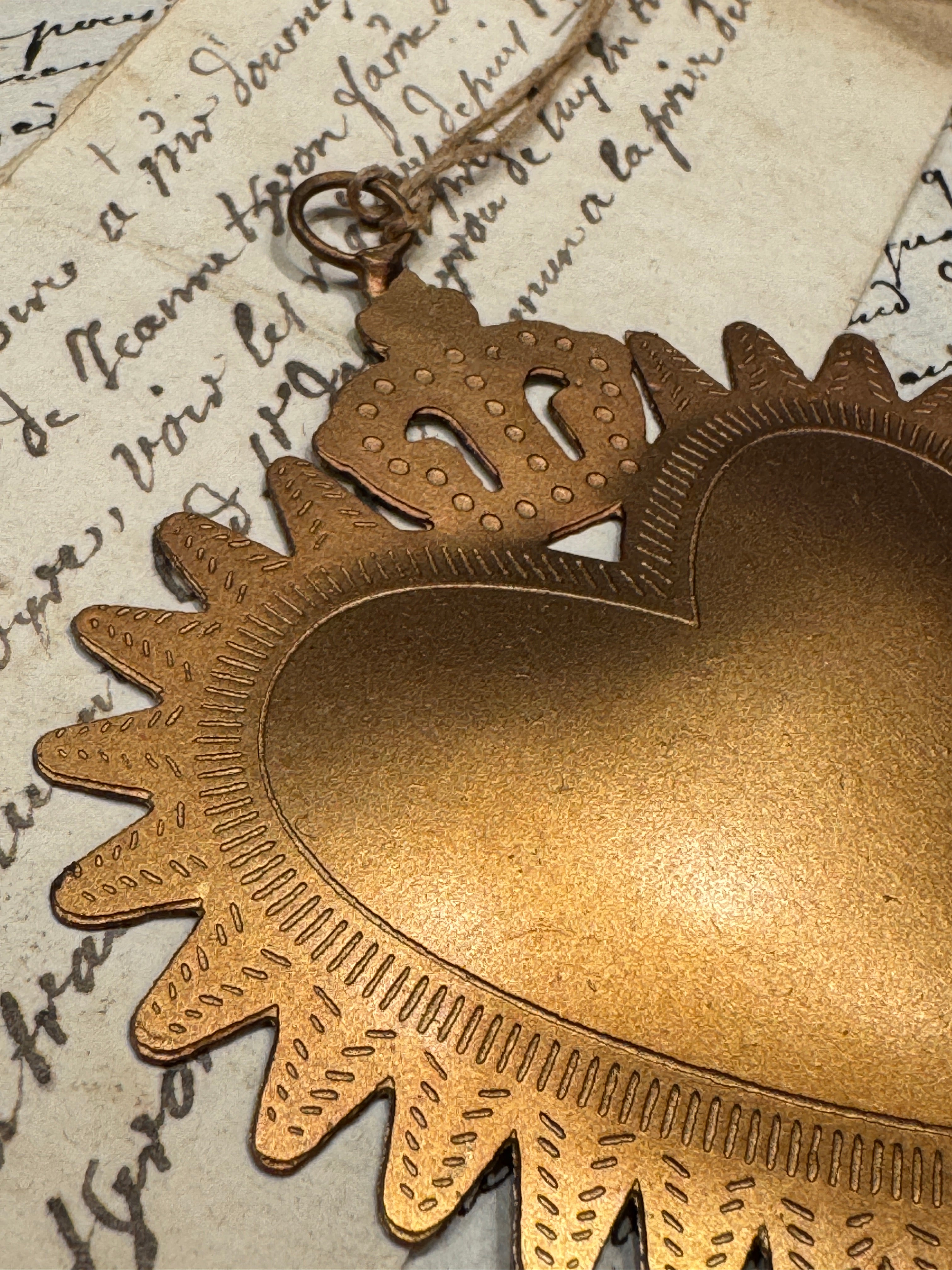 Sacred Heart Crowned Ex-Voto Ornament