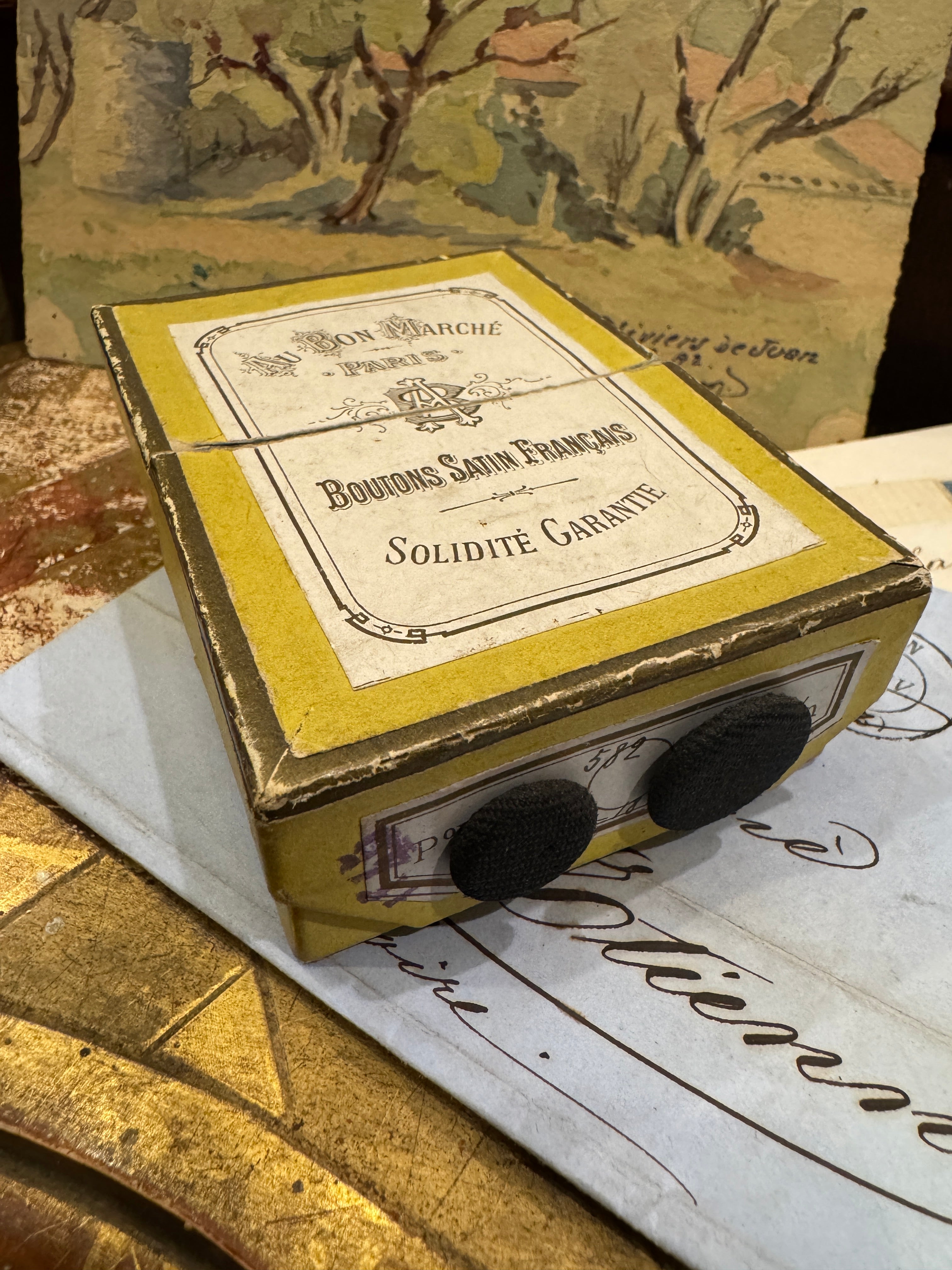 Rare Au Bon Marche Button Box