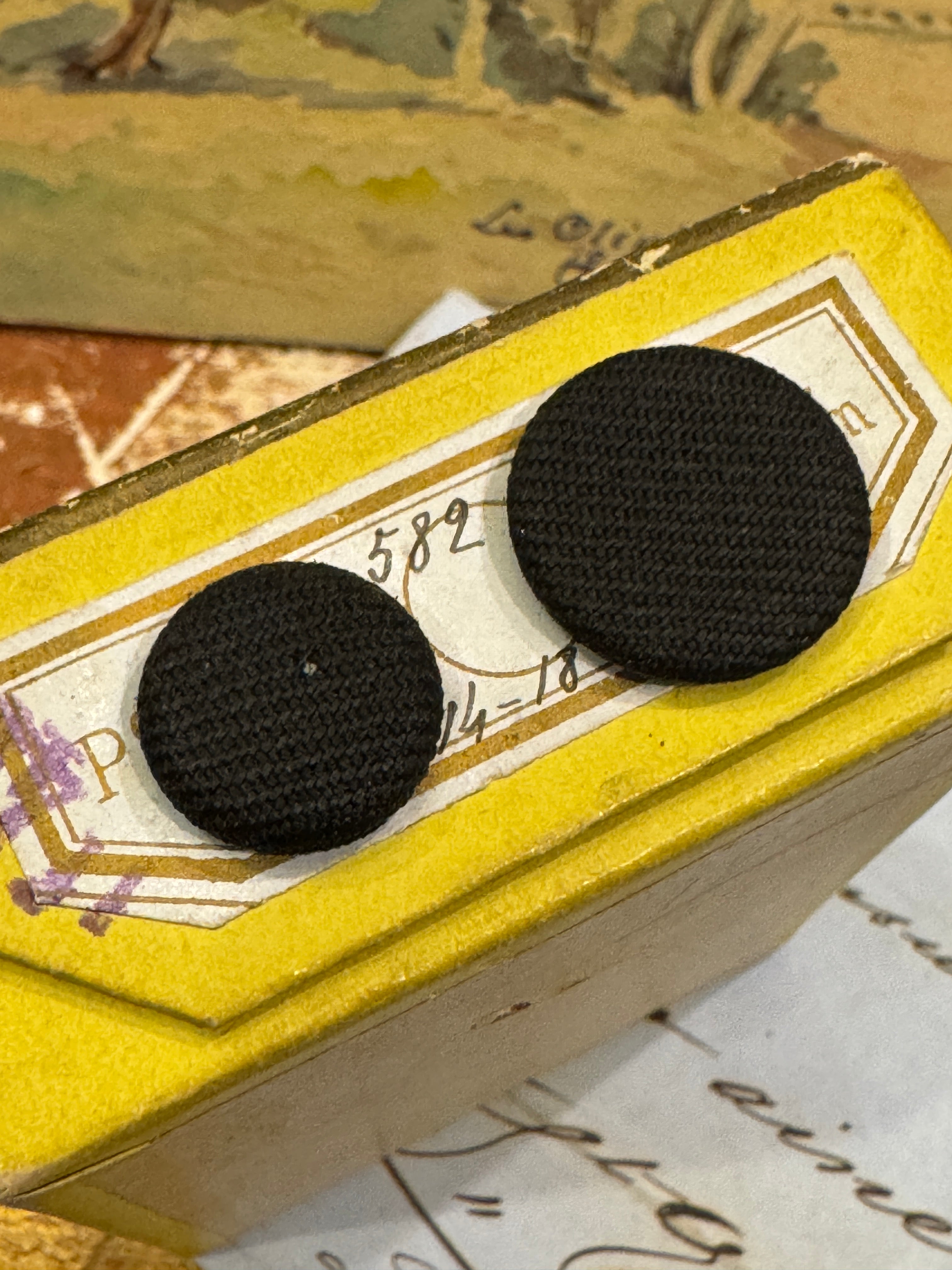 Rare Au Bon Marche Button Box