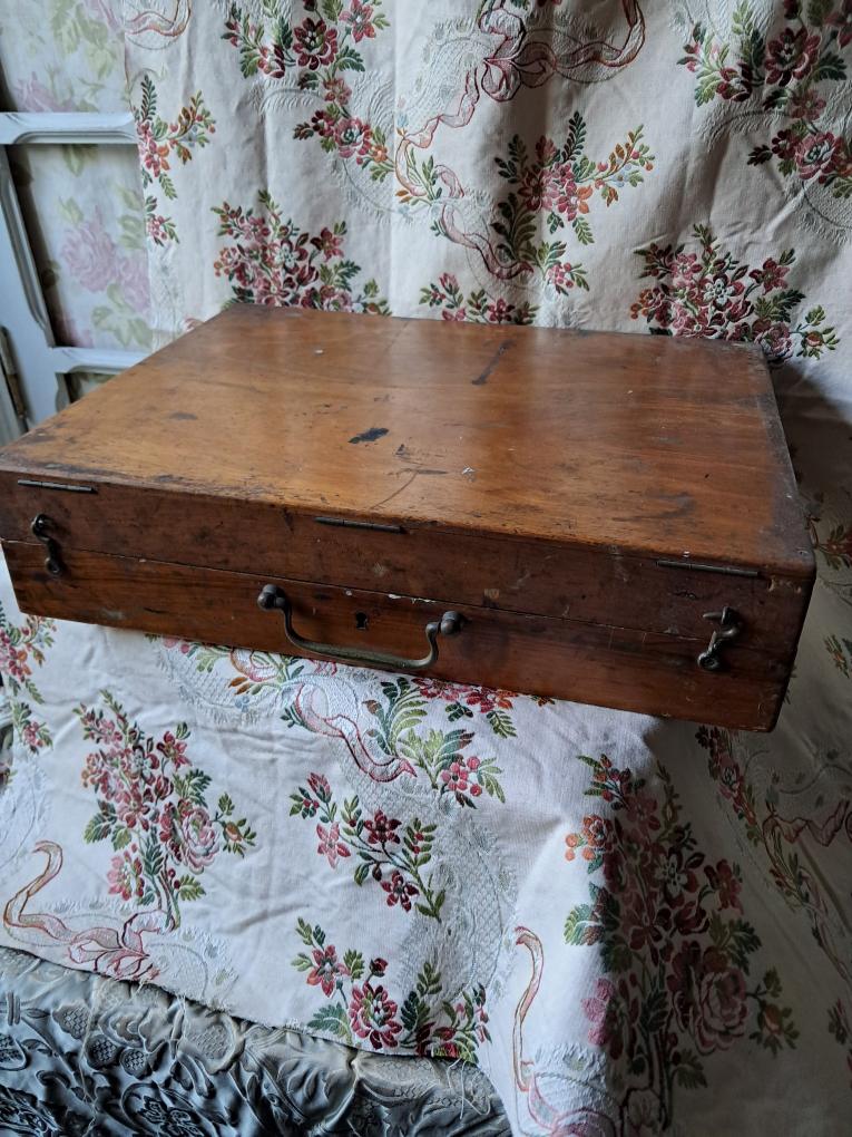Antique French  Paint Box