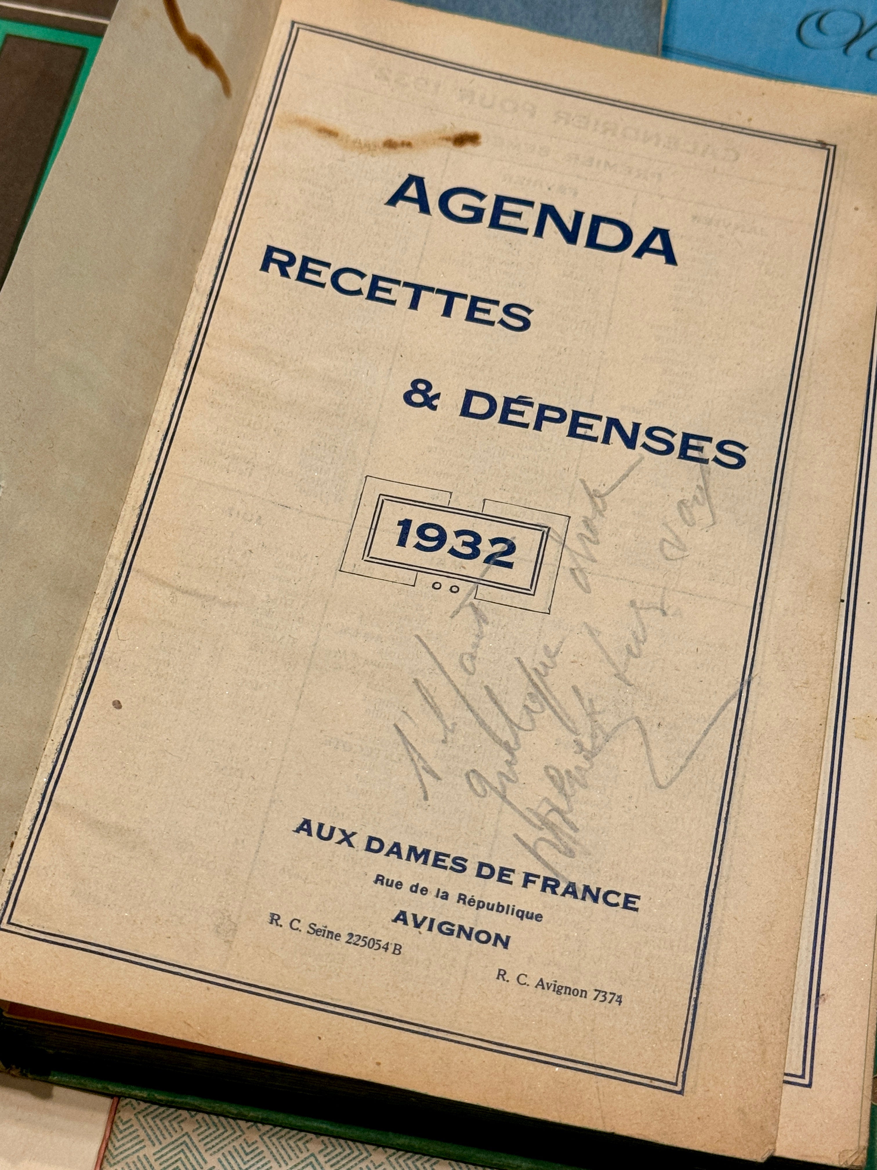 1931 French AUX DAMES DE FRANCE AVIGNON Calaendar/Agenda/Date Book
