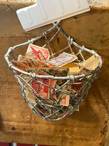 Chicken Wire Wall Basket and Clip