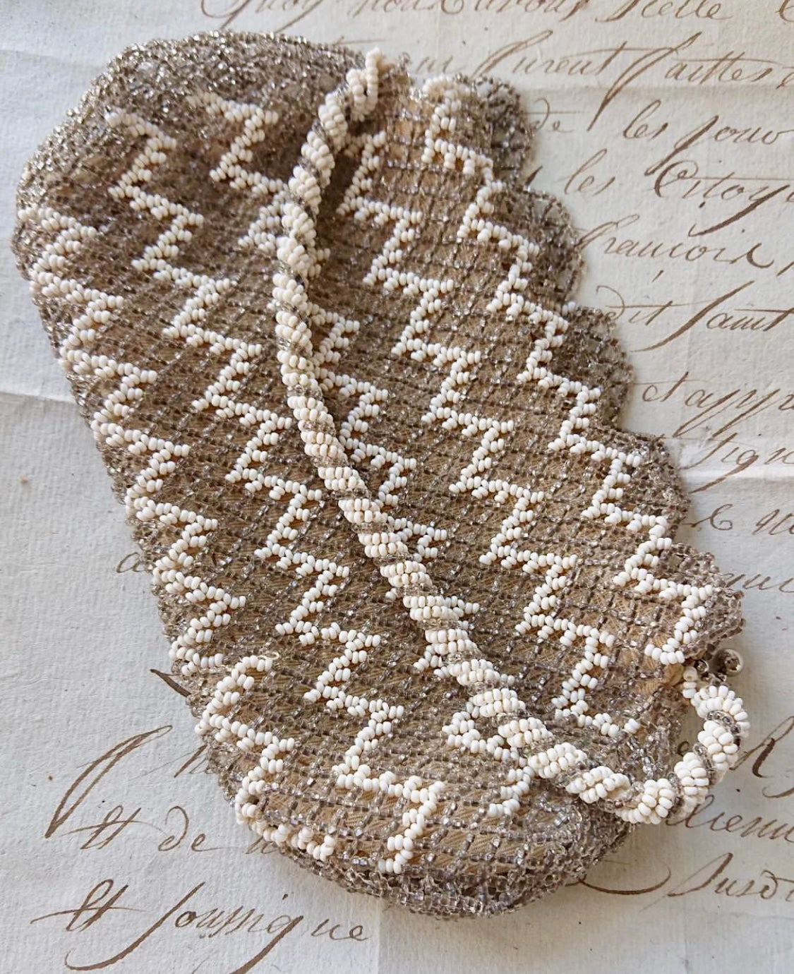 Beautiful Vintage Glass Beaded Purse