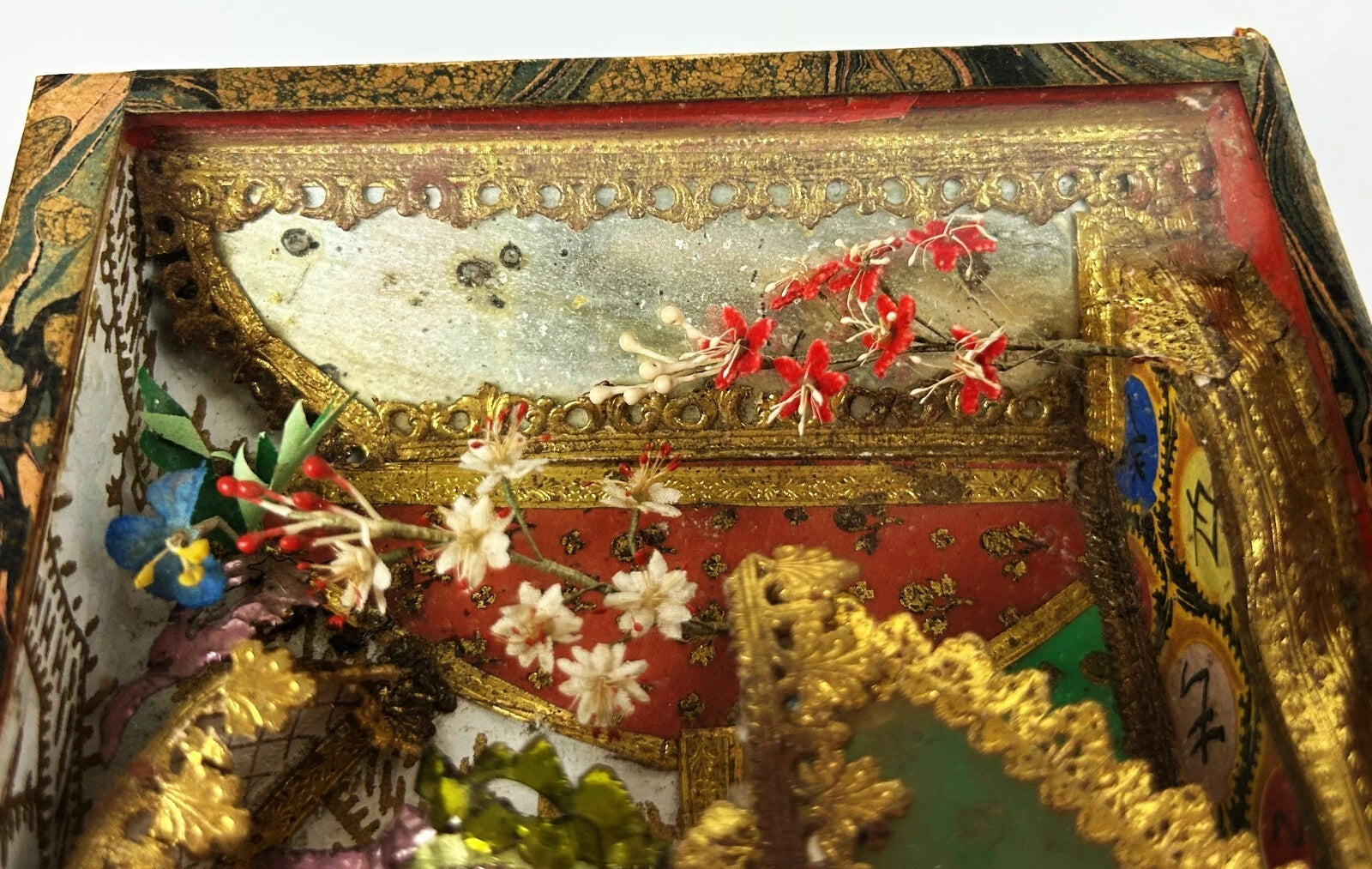 RARE Antique Relic Representing The Sacred Heart Of Jesus