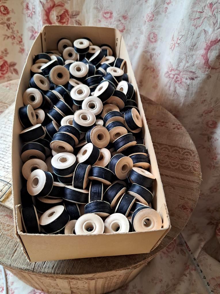 Antique French Black "Coton à bâtir" in Sets/5