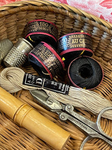 Haberdashery collection of Black Linen AU CHINOIS thread