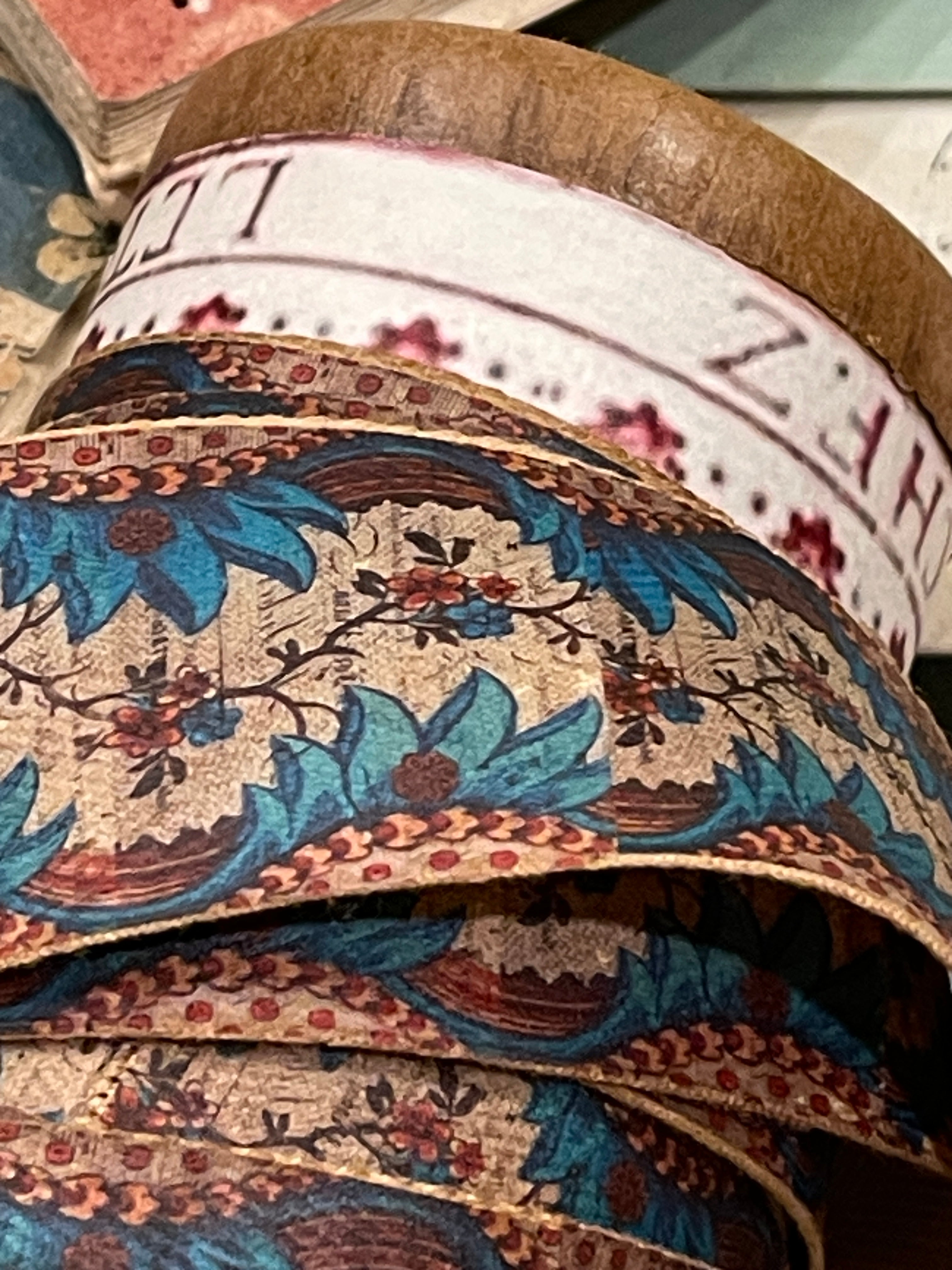 Exclusive Monahan Papers Ribbon - DP99