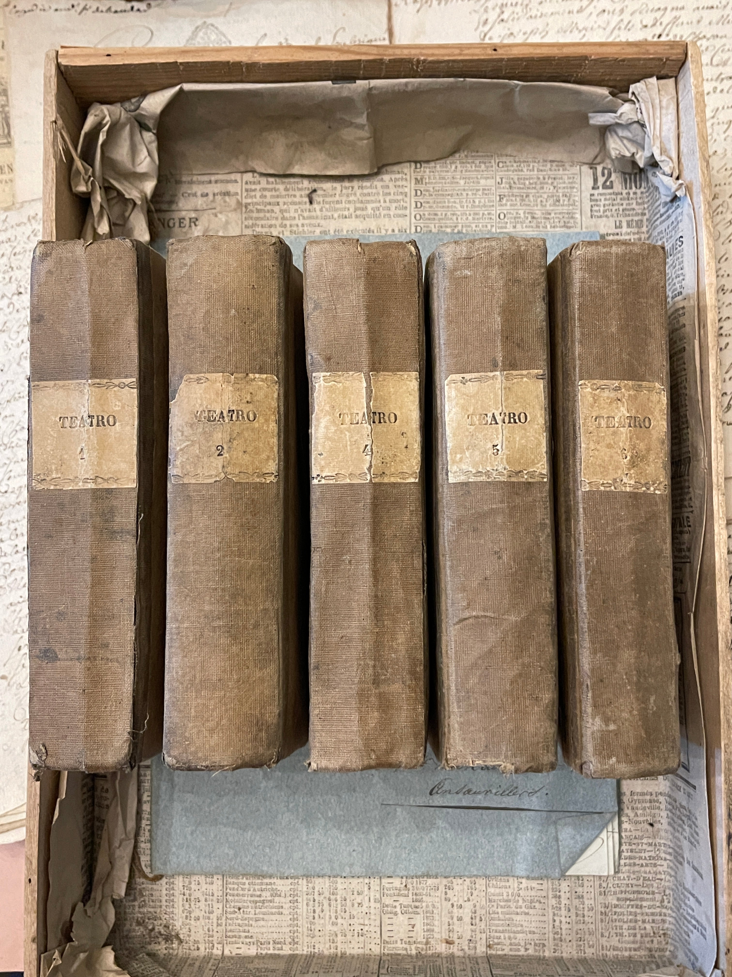Antique Italian 1825-1825 Teatro Comico Moderno Books