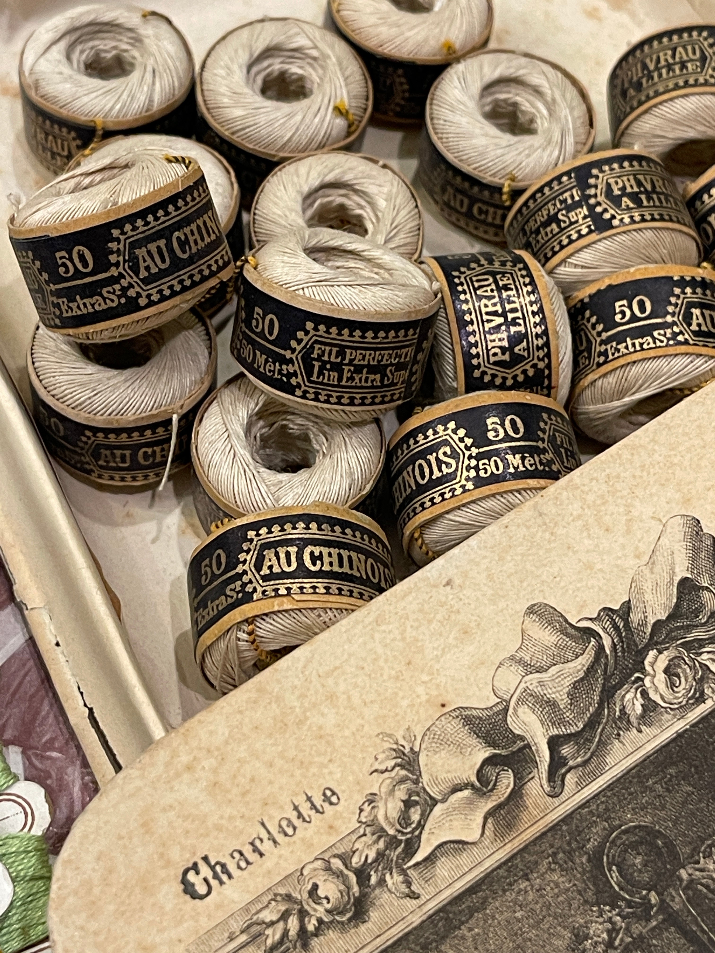 Haberdashery collection of ECRU Linen AU CHINOIS thread