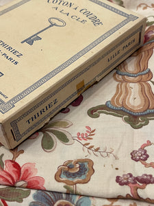 Antique Spool Thread Coton A Coudre A LA CLE