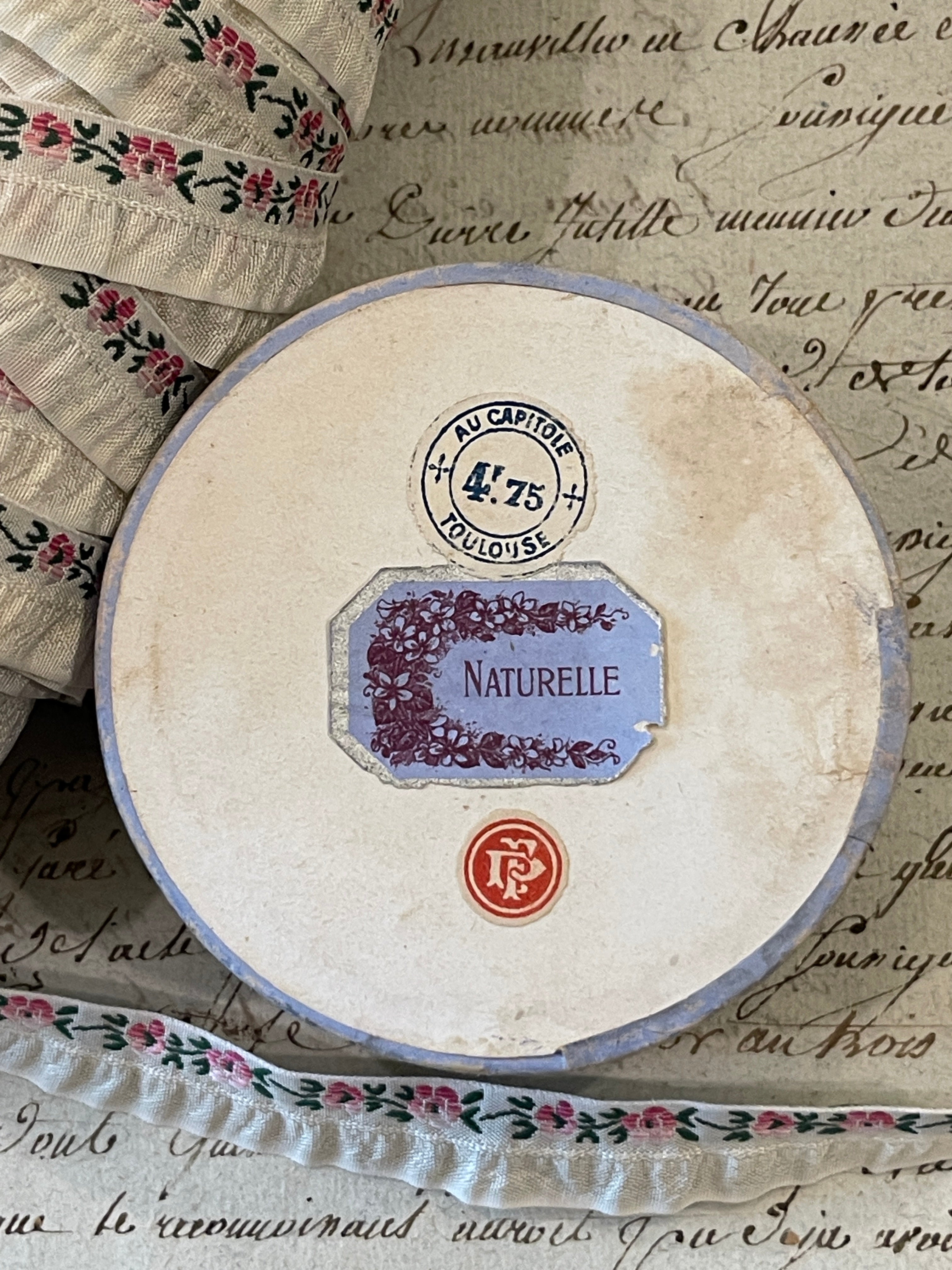 Poudre De Riz a La Violette De Parme Box
