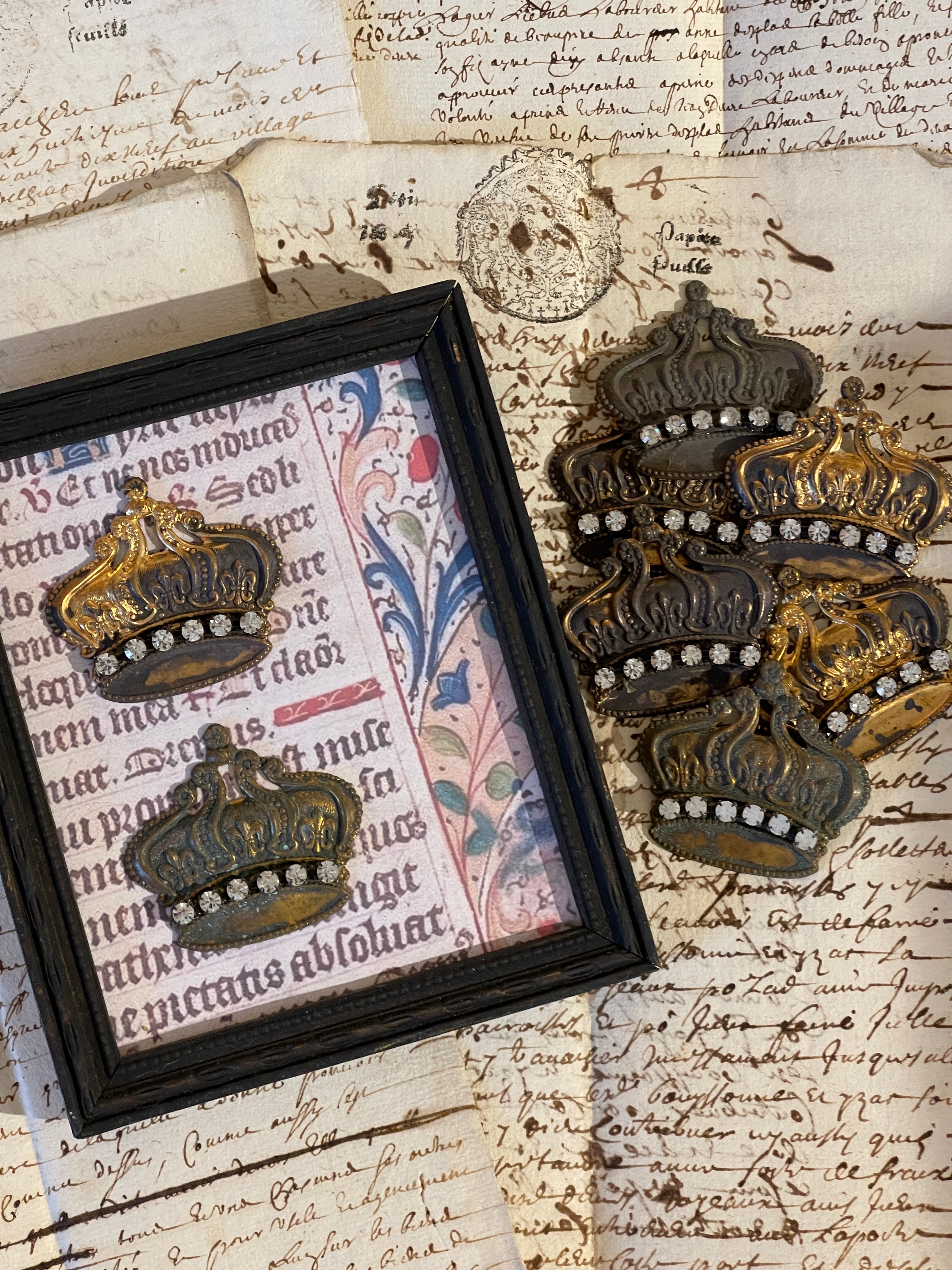 Vintage Style Jeweled Crown