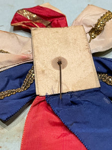 Conscrit with silver and gold center