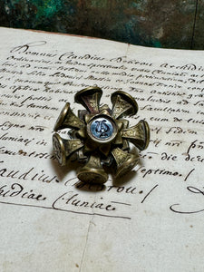 Victorian 9 Seal Motto Spinner Wheel