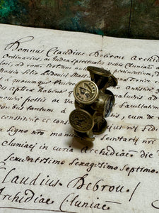 Victorian 9 Seal Motto Spinner Wheel