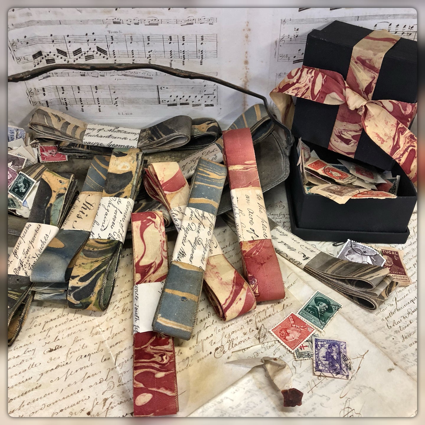 Marbled Ribbons
