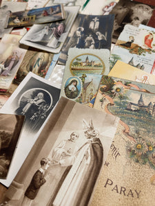 Set of 25 20th C French Religious Holy Cards