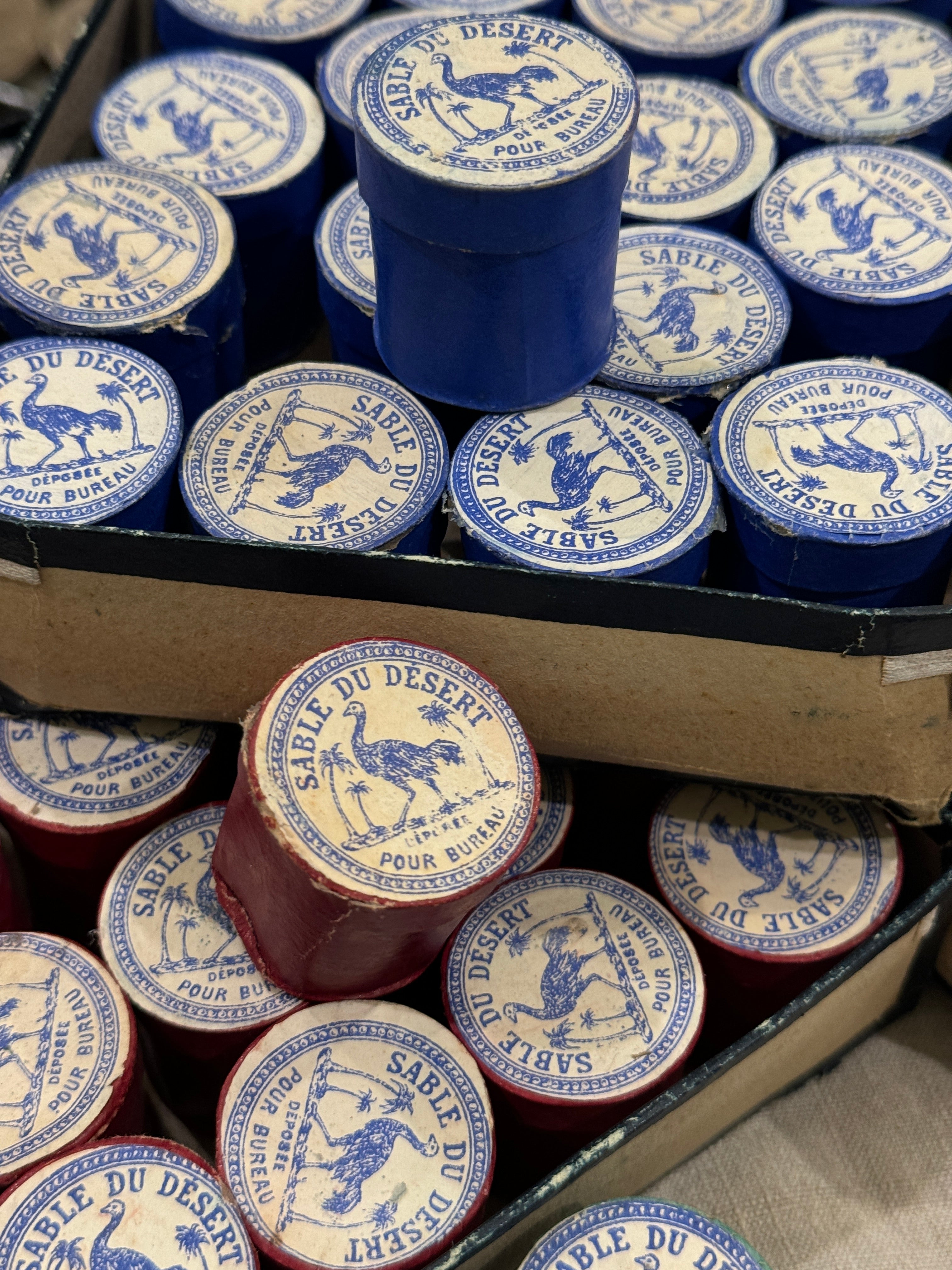 EXTREMELY RARE Pounce in Original French Container