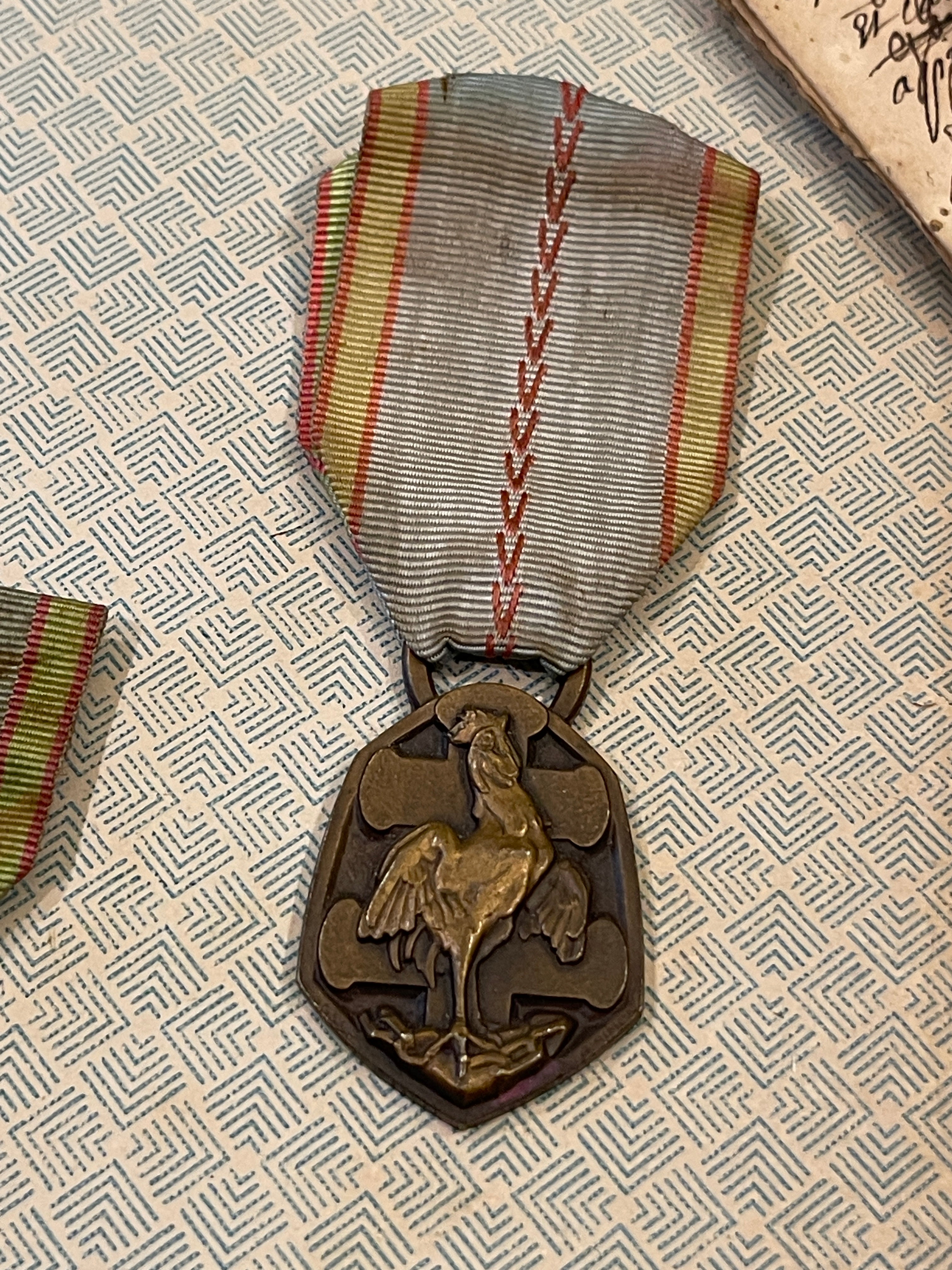 WW2 French Commemorative Bronze Medal 1939 - 1945