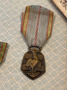 WW2 French Commemorative Bronze Medal 1939 - 1945