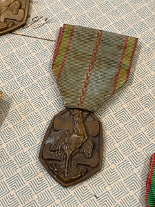 WW2 French Commemorative Bronze Medal 1939 - 1945