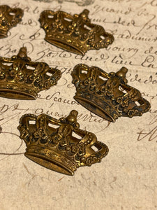 Vintage Style Crown - Medium