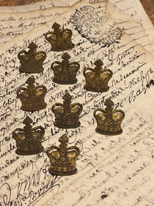 Vintage Style Flat Crown - Small