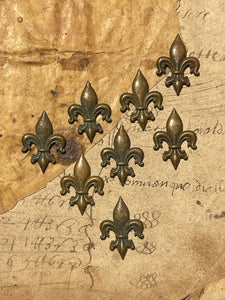 Vintage Style Fleur De Lis