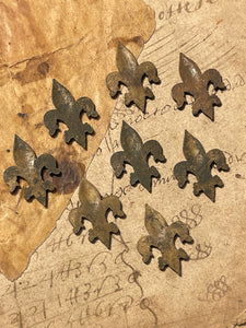 Vintage Style Fleur De Lis