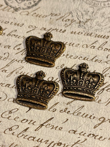 Vintage Style Flat Crowns - Small