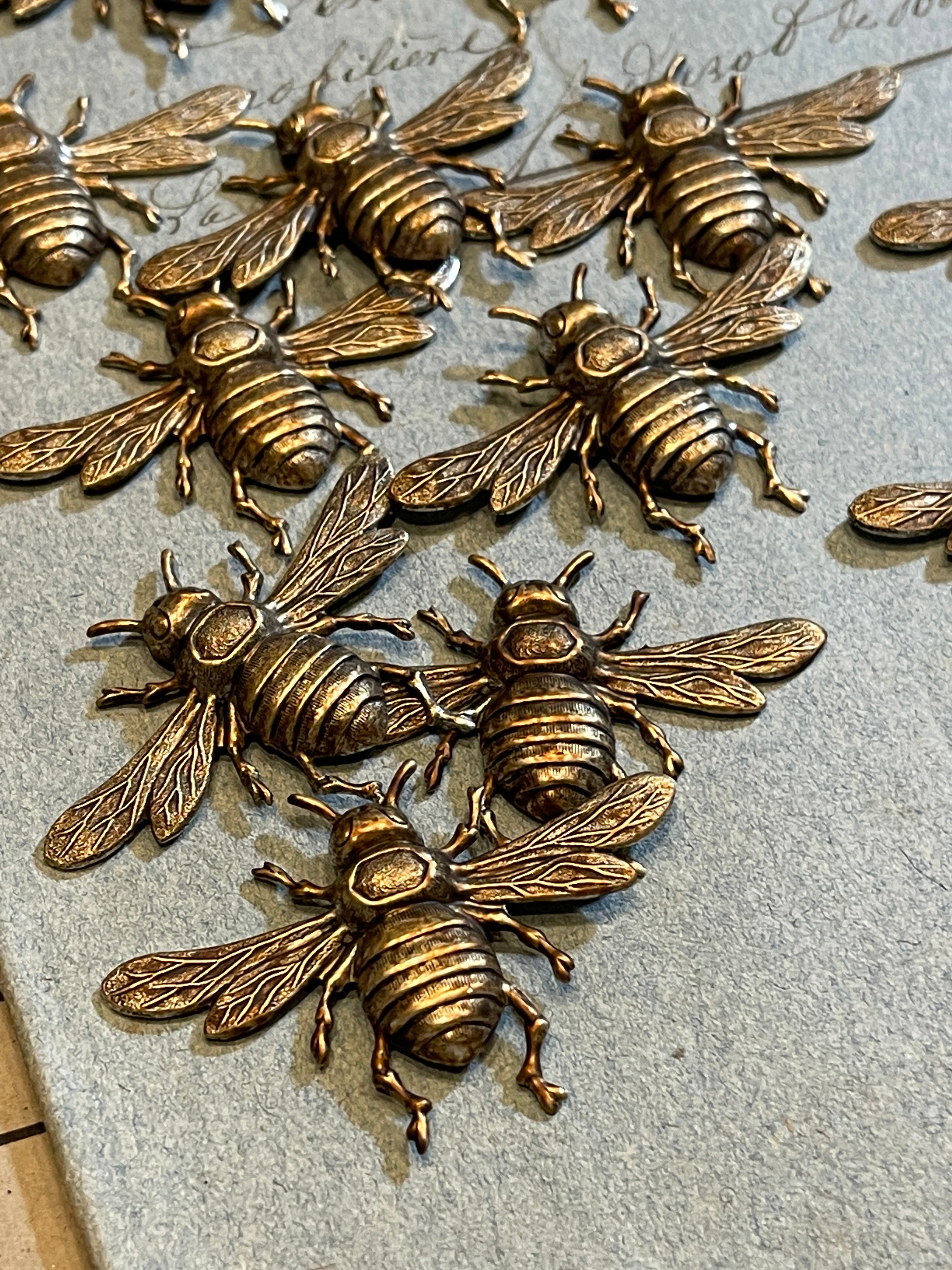 Vintage Style BEE - Large
