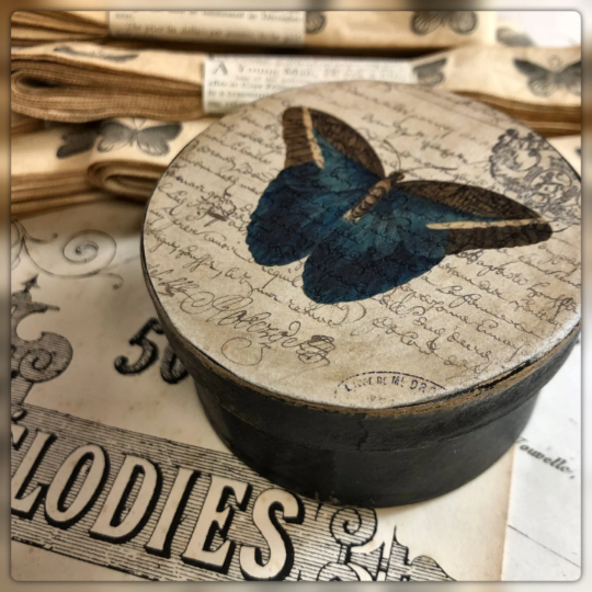 3" Butterfly Paper Mache Round Boxes