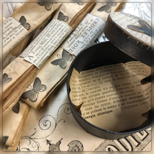 3" Butterfly Paper Mache Round Boxes