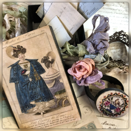 7.5” Mode De Paris Paper Mache Rectangle Box